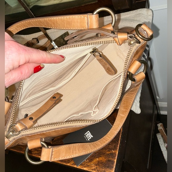 NWOT Frye Melissa Leather Medium Crossbody Satchel Beige Brown Retail $328 - Picture 12 of 13